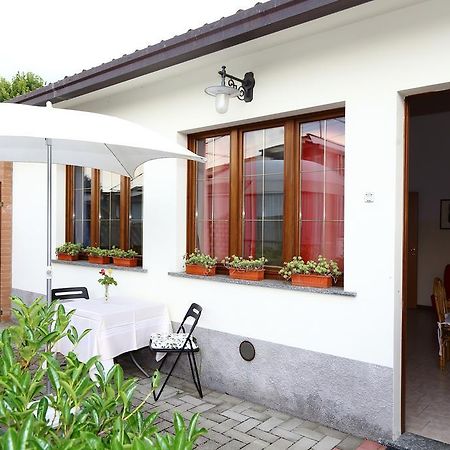 Holiday Home Fattoria Laghetto Merate Ruang foto